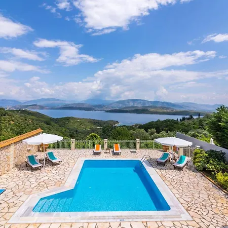 Villa Petrosa By *